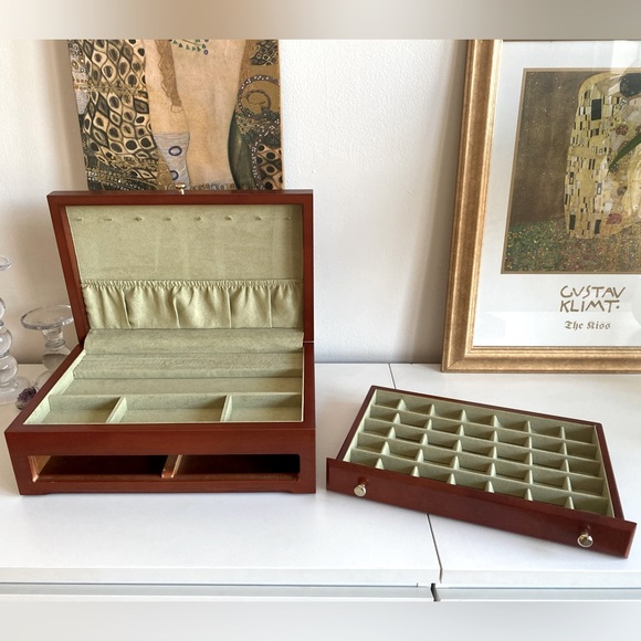 ⭐️LAST DAY⭐️ Reed & Barton Jewelry Box - Picture 4 of 16